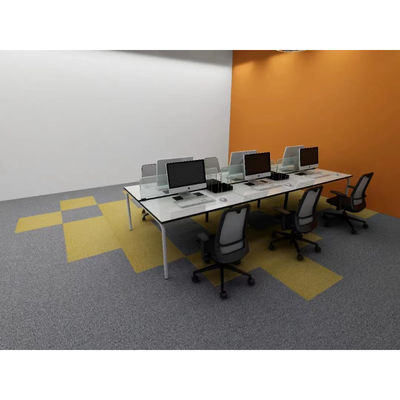 Solução de piso de escritório com padrão de quebra-cabeça e azulejos de carpete de nylon de baixa altura de pilha