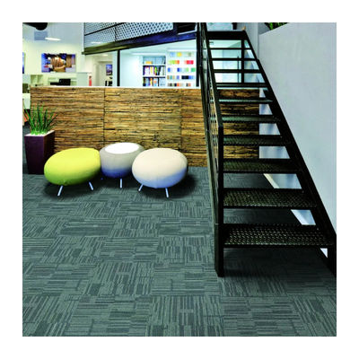 Chapas de tapete modulares para escritório rectangulares antimicrobianas para fácil limpeza e manutenção