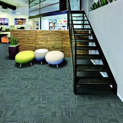 Chapas de tapete modulares para escritório rectangulares antimicrobianas para fácil limpeza e manutenção