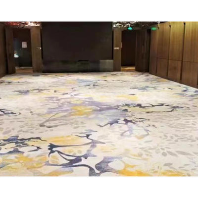 Piso comercial resistente ao fogo e fácil de limpar Tapete de parede a parede com suporte de feltro