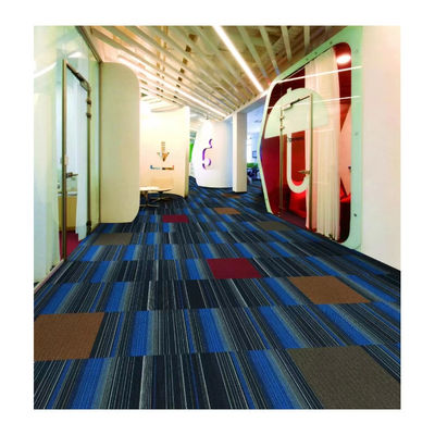 Peso total 700-750g Luxo 100% Pp Carpet Tiles para Casa 50x50cm Quadrados