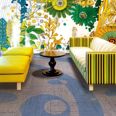 Moderno estilo 50x50 PE quadrado azulejos de carpete de escritório de apoio para escritórios comerciais ocupados
