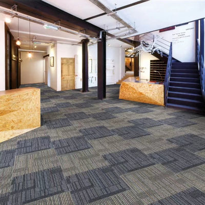 Comércio de escritório modular PE azulejos de tapete de apoio 50x50 com quadrado padrão quebra-cabeça