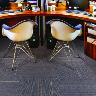 Chapas de carpete de nylon quadradas PE 50x50 para escritório comercial em design modular
