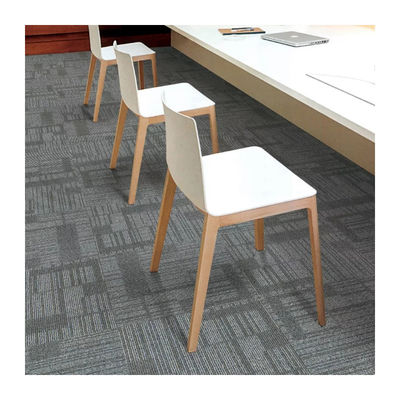 8 kg/m2 de azulejos de alfombra removíveis de luxo para pisos modulares de escritório
