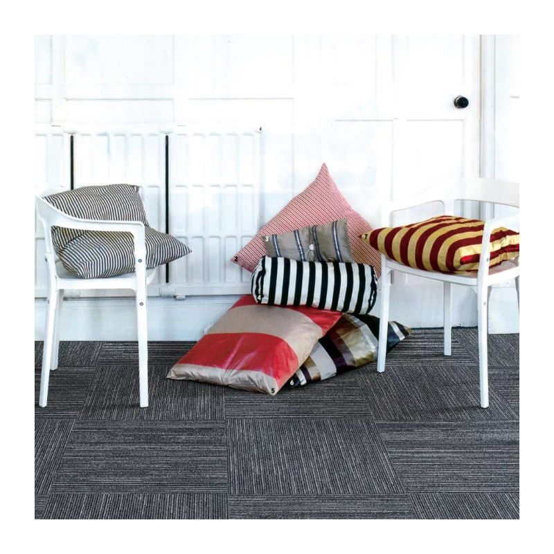 Moderno estilo 100% Pp Office Carpet Tiles em 50x50cm Quadrados de OEM Commercial Carpet